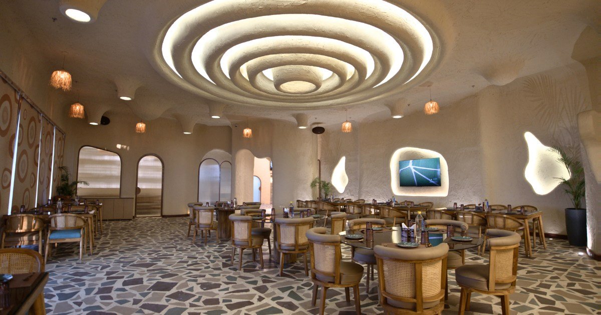 SkyDeck Santorini - Why SkyDeck Santorini is the Best Luxury Restaurant in Aligarh